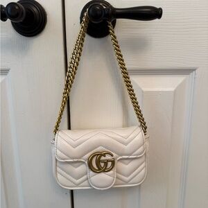 White GG Quilted Chain Shoulder Bag
